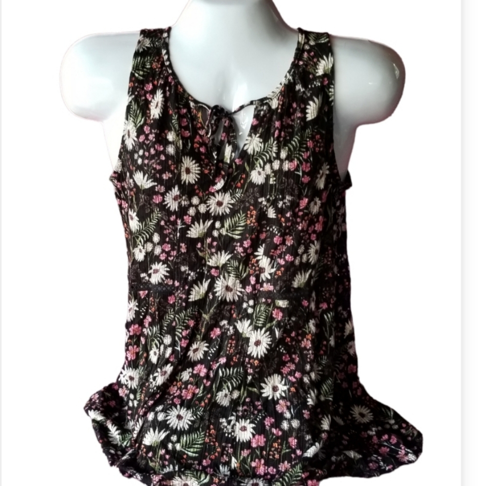 Maurices sleeveless shirt NWT